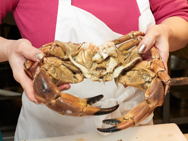 Cooking with crabs #HeinzChilliSauceoff