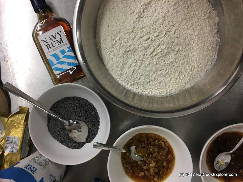  How to make Czech Kolaches Ingredients for the poppy seed filling, yes Rum!