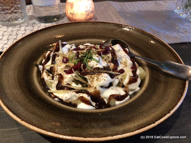 Pata chat with tamarind and yoghurt dressing