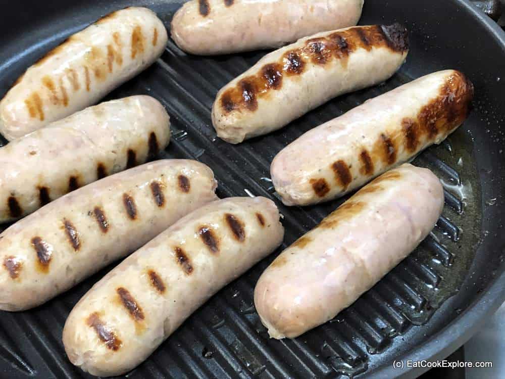 https://www.eatcookexplore.com/wp-content/uploads/2020/08/Sausage-Tray-Bake-2.jpg